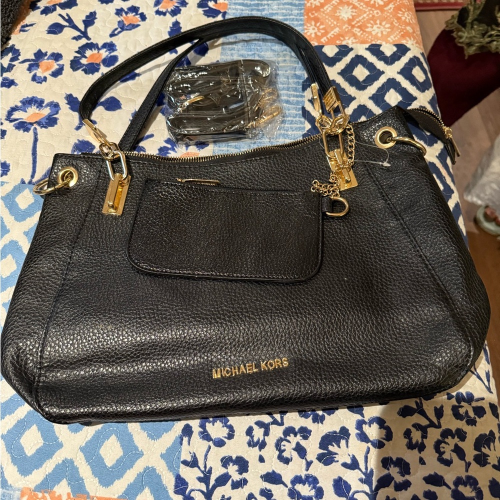 Michael Kors Black and Gold Textured Shoulder Bag
